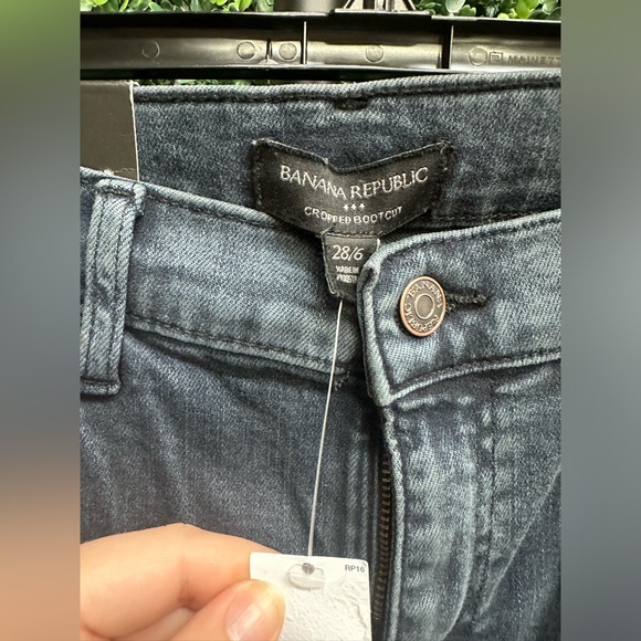 NWT BR | Vintage Stretch Crop Bootcut - Picture 5 of 6